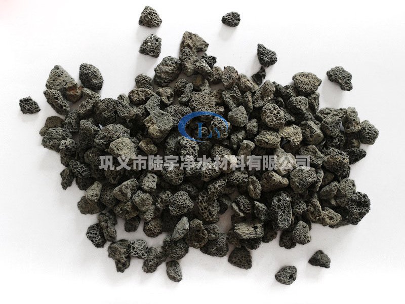 <a href='http://www.7usky.com' target='_blank'><u>火山巖</u></a>濾料