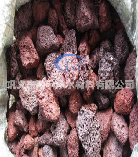 <a href='http://www.7usky.com' target='_blank'><u>火山巖</u></a>濾料
