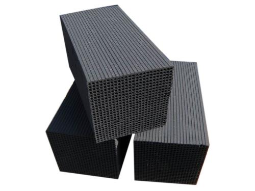 <a href='http://www.7usky.com' target='_blank'><u>蜂窩活性炭</u></a>