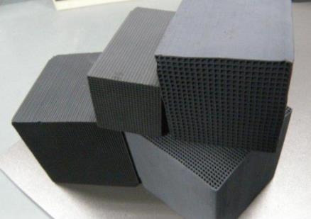 <a href='http://www.7usky.com' target='_blank'><u>蜂窩活性炭</u></a>