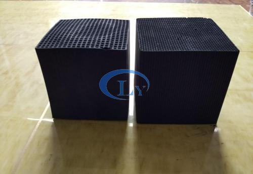 <a href='http://www.7usky.com' target='_blank'><u>蜂窩活性炭</u></a>