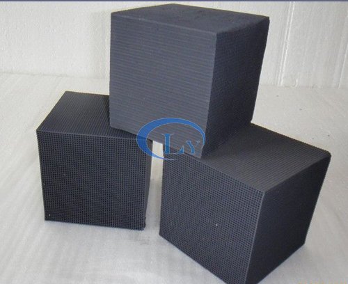 <a href='http://www.7usky.com' target='_blank'><u>蜂窩活性炭</u></a>