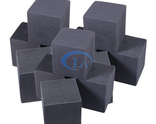防水<a href='http://www.7usky.com' target='_blank'><u>蜂窩活性炭</u></a>